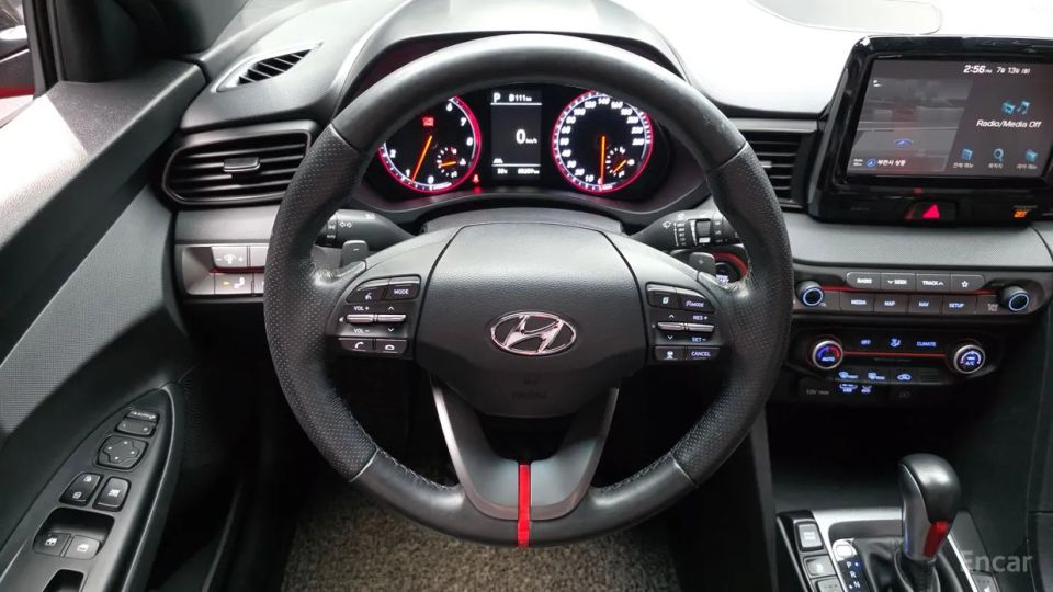 Hyundai Veloster
