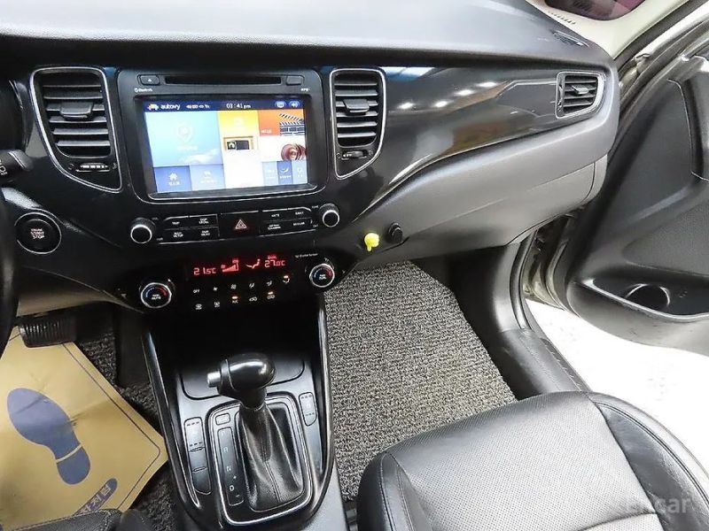 Kia Carens