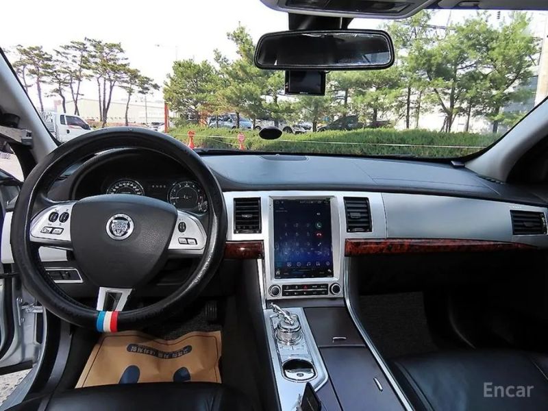 Jaguar xf
