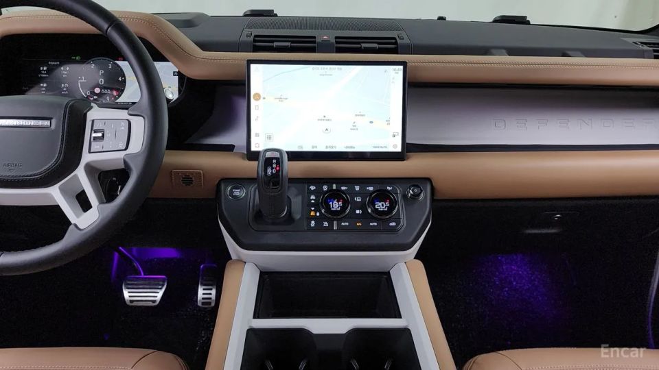 Land Rover Defender