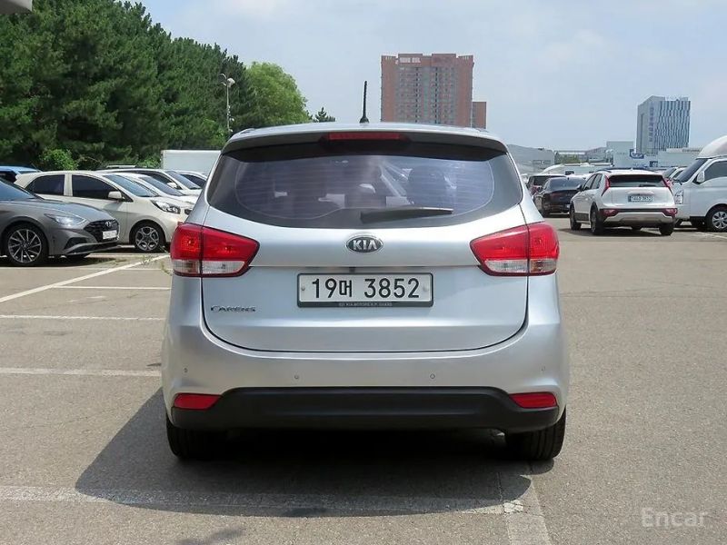 Kia Carens