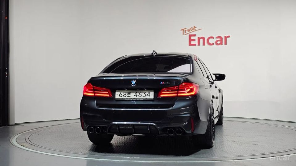 BMW M5