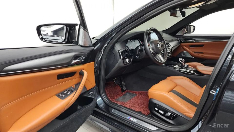 BMW M5
