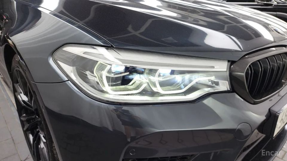 BMW M5