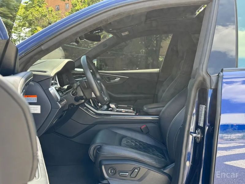 Audi SQ8