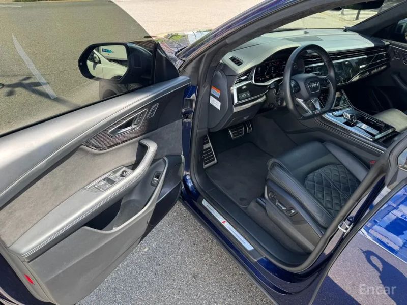 Audi SQ8