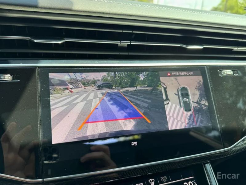 Audi SQ8