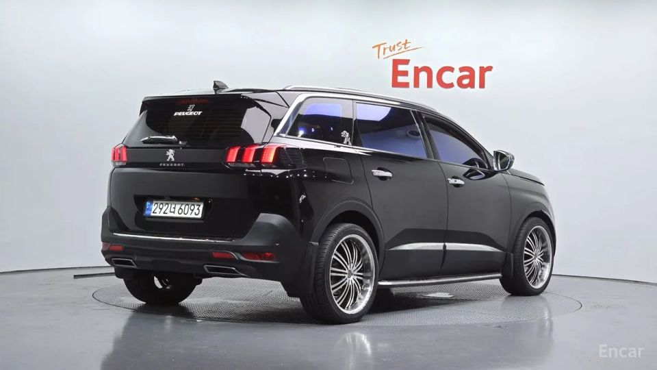 Peugeot 5008
