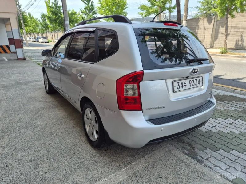 Kia Carens