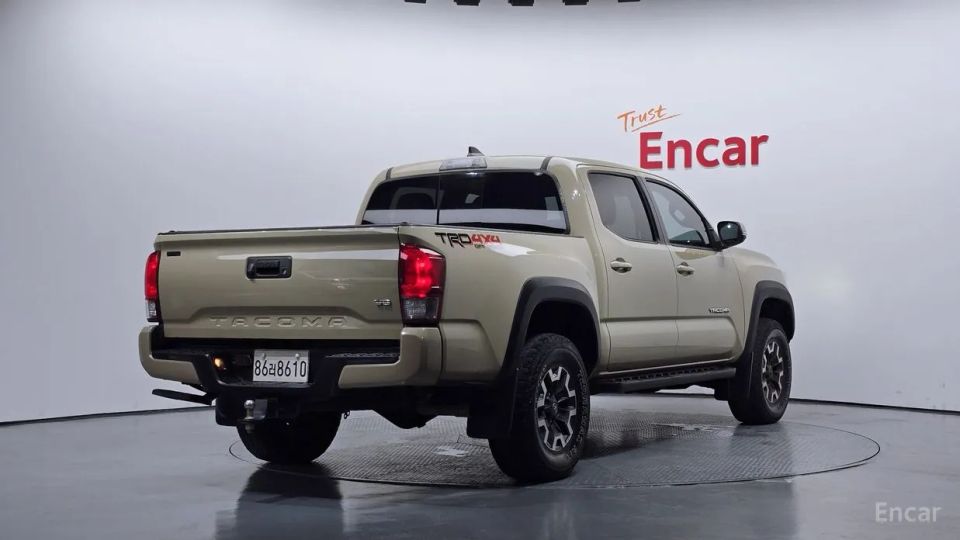 Toyota Tacoma