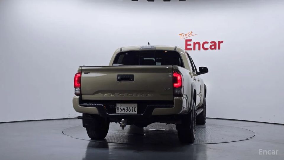 Toyota Tacoma