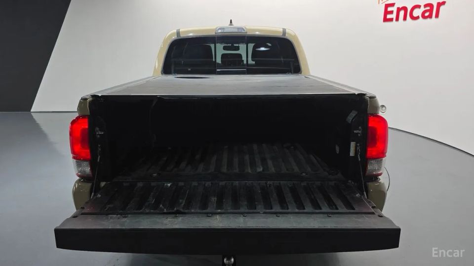 Toyota Tacoma