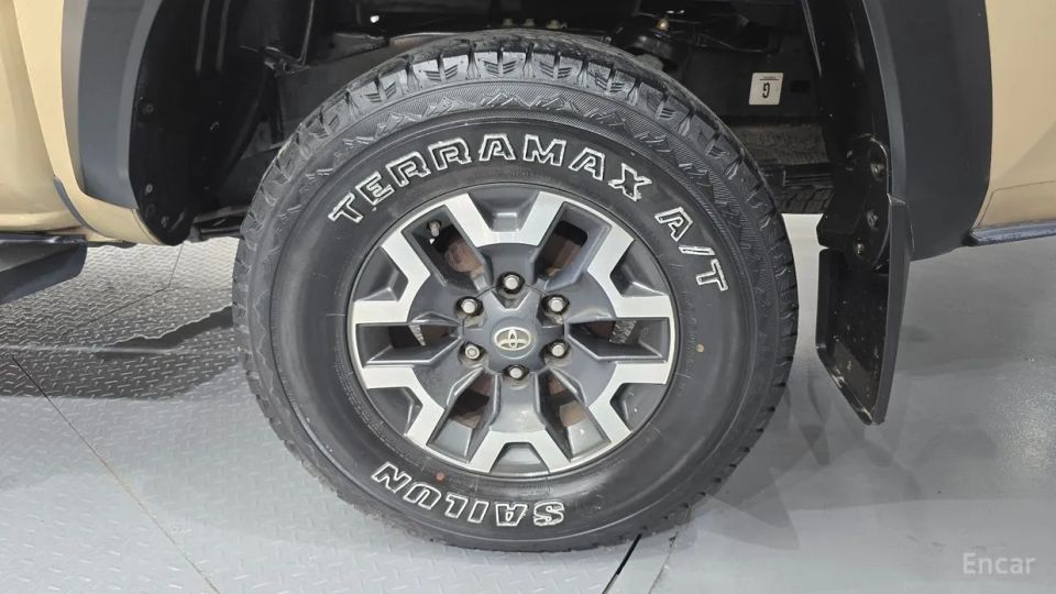 Toyota Tacoma