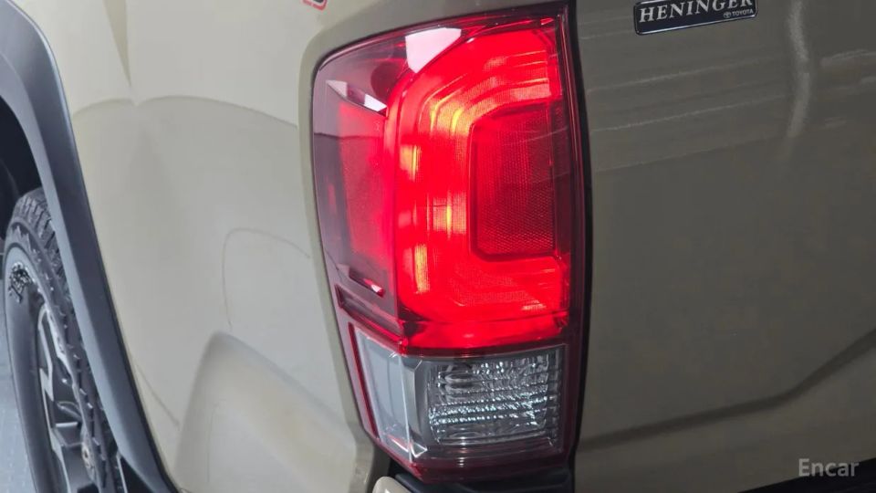 Toyota Tacoma