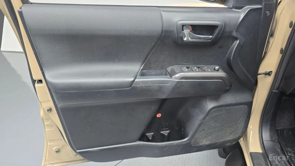 Toyota Tacoma