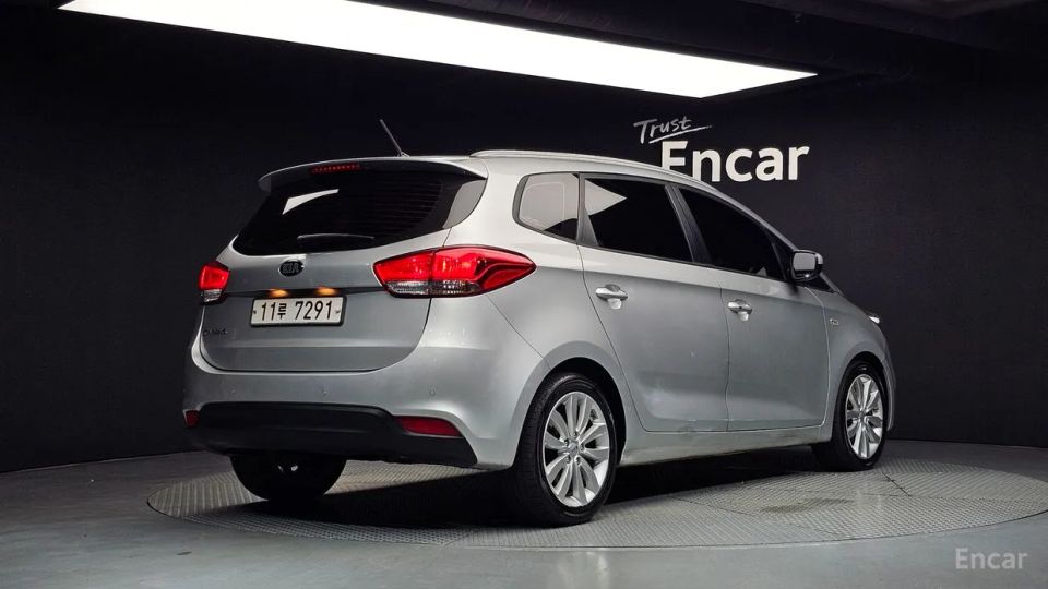 Kia Carens