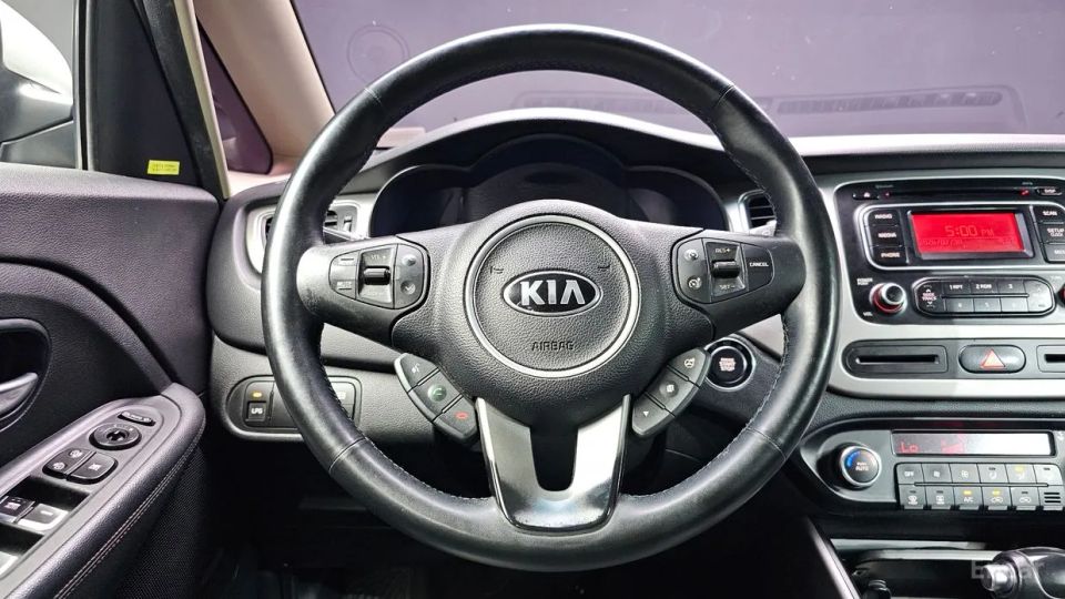 Kia Carens