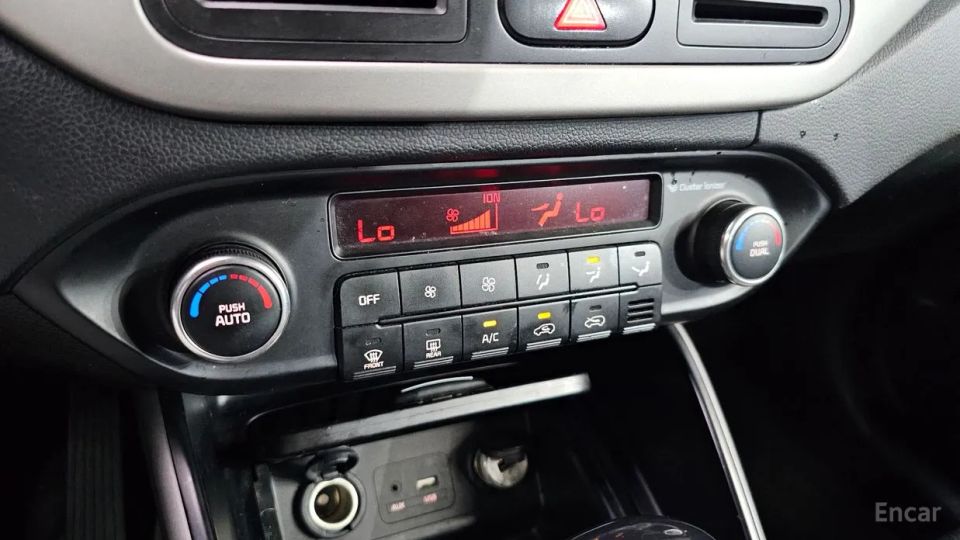Kia Carens