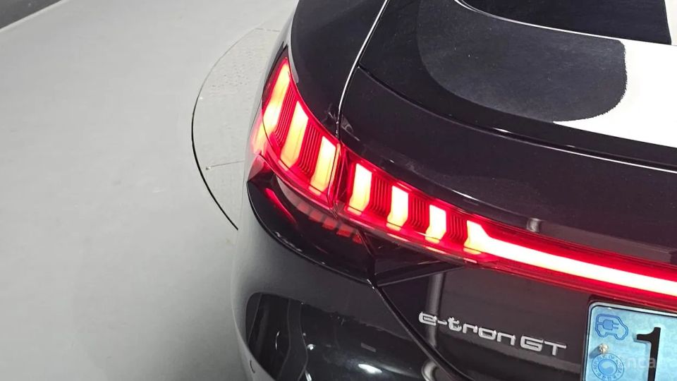 Audi E-tron GT