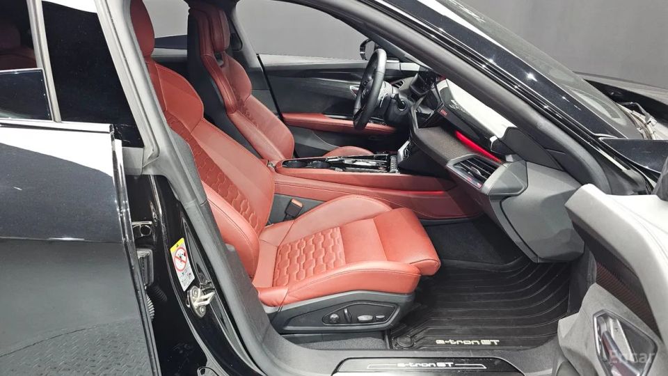 Audi E-tron GT