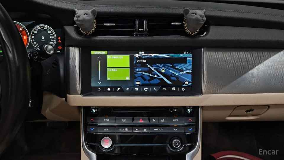 Jaguar xf
