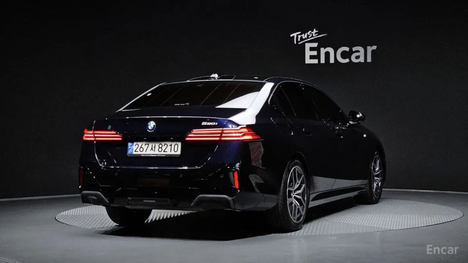 BMW 5-series