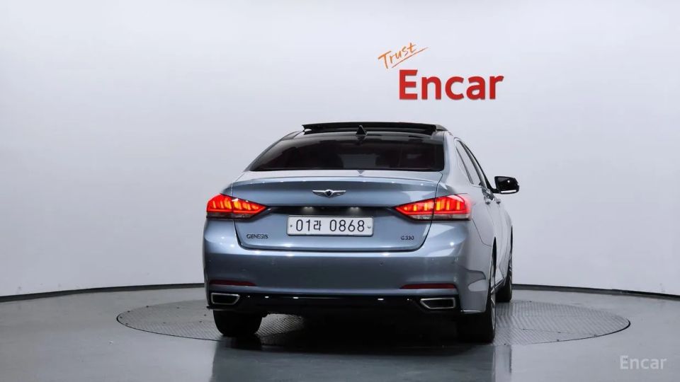 Hyundai Genesis