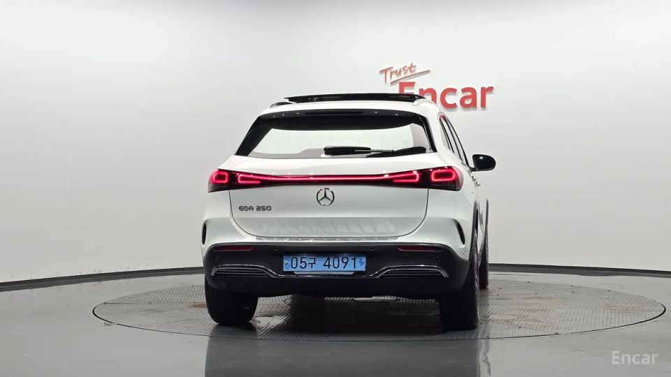 Mercedes-Benz EQA