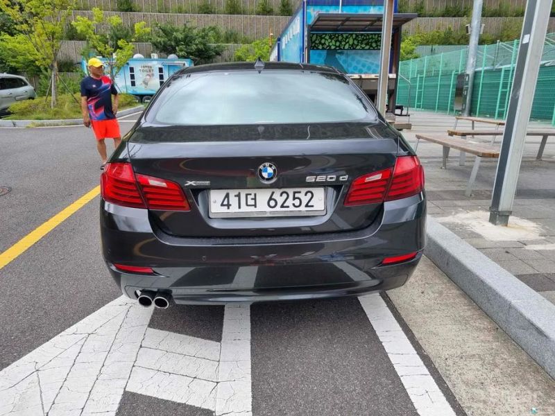 BMW 5-series