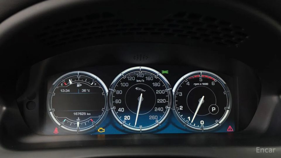 Jaguar XJ