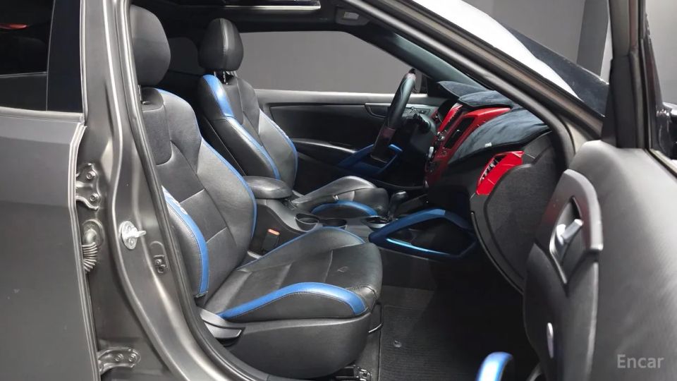 Hyundai Veloster