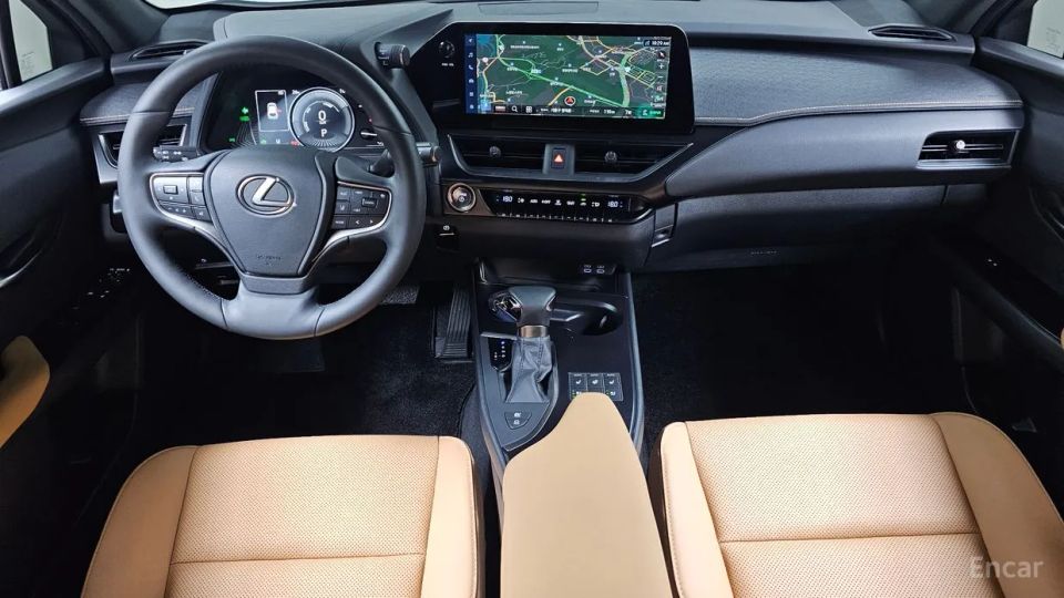 Lexus UX
