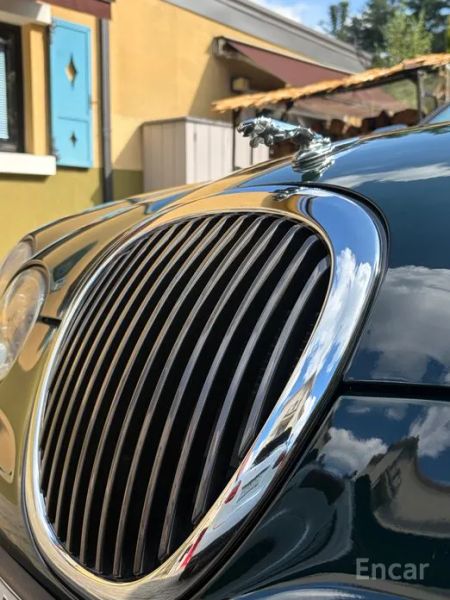 Jaguar S-TYPE