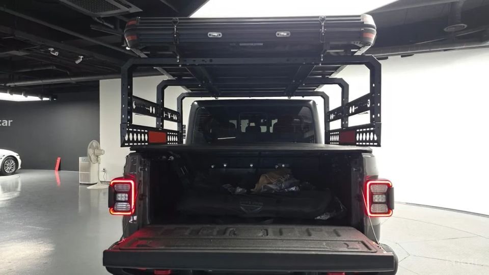 Jeep gladiator