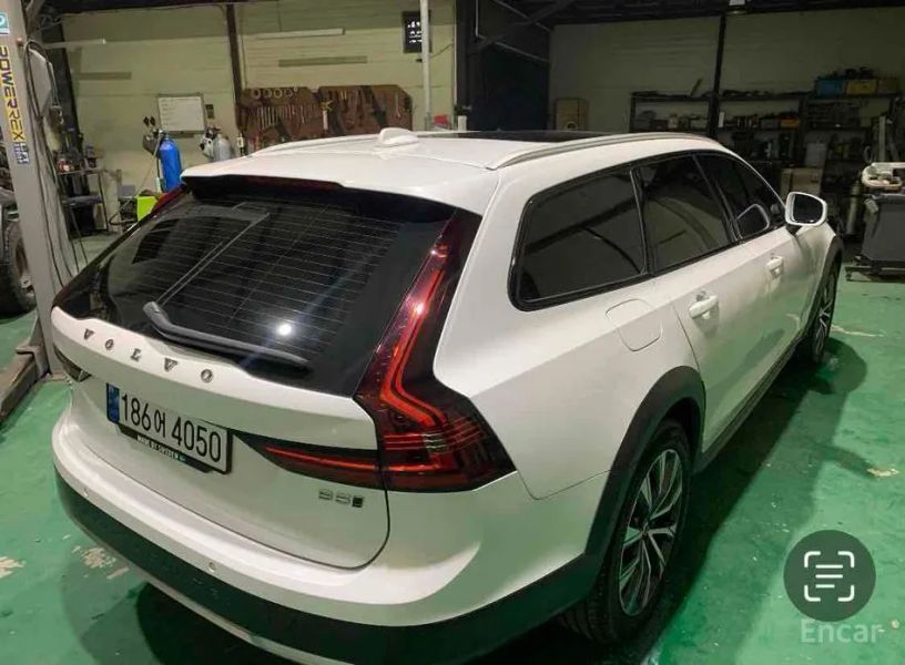 Volvo V90