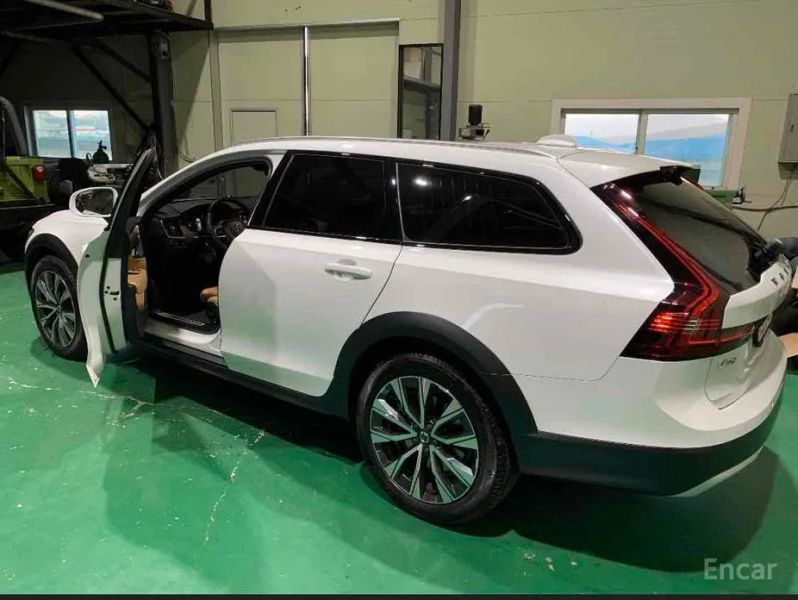 Volvo V90
