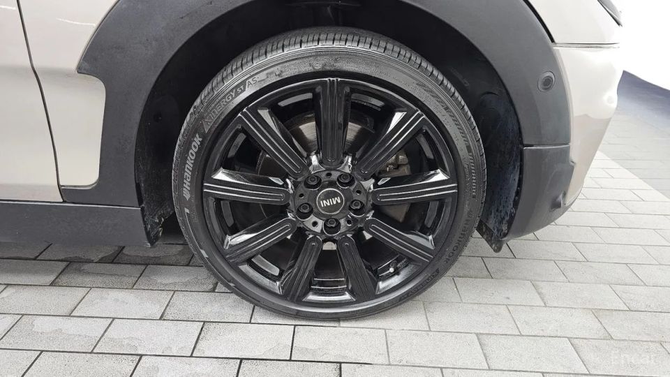 Mini clubman
