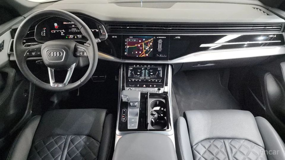 Audi Q8