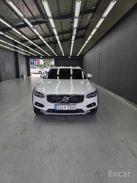 Volvo V90