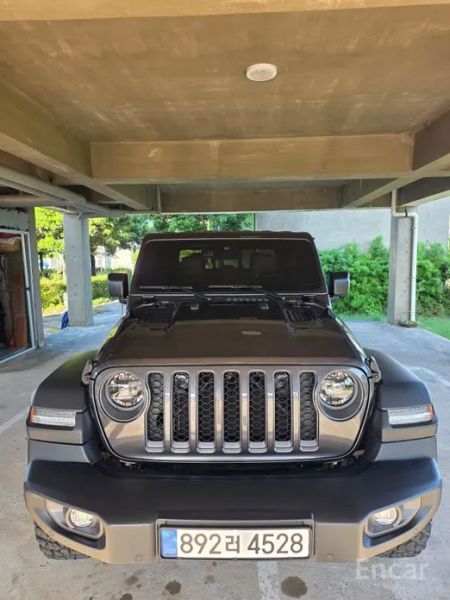 Jeep gladiator