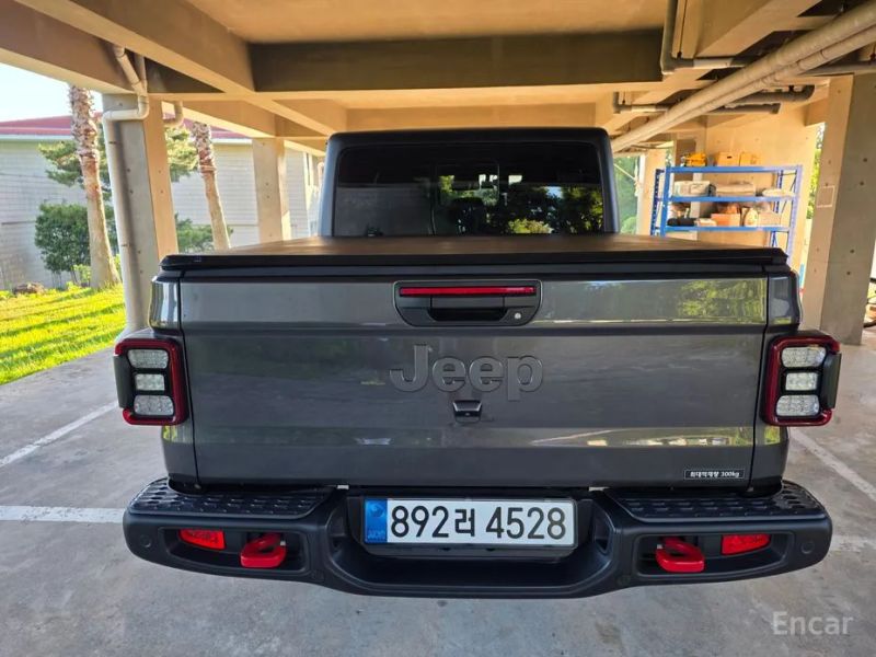 Jeep gladiator