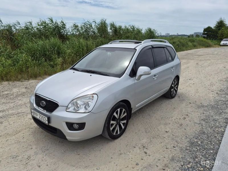 Kia Carens