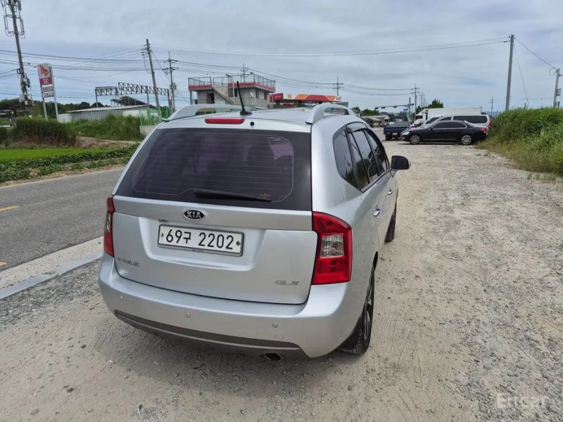 Kia Carens