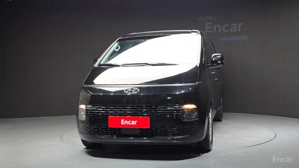 Hyundai Staria