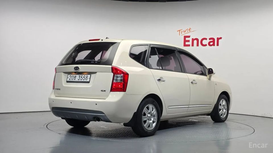 Kia Carens