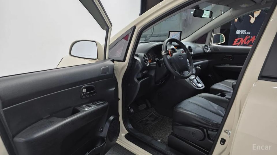 Kia Carens