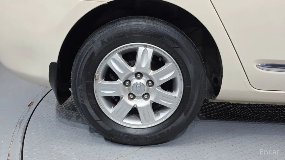 Kia Carens