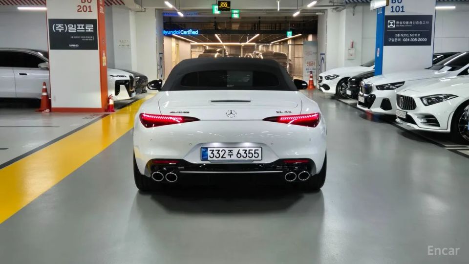 Mercedes-Benz SL-Class