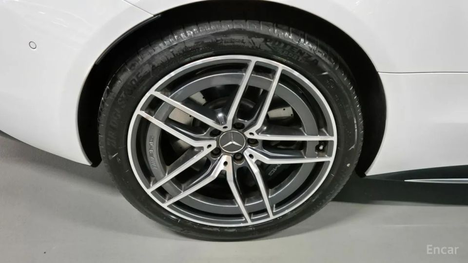 Mercedes-Benz SL-Class