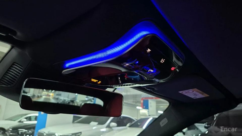 Mercedes-Benz SL-Class